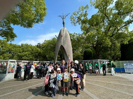 原爆の子の像にて.jpg
